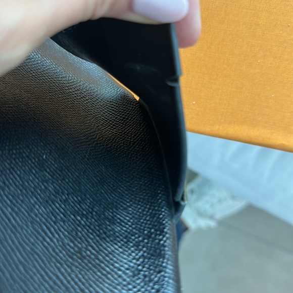 Louis Vuitton men’s holographic slides - Picture 6 of 6